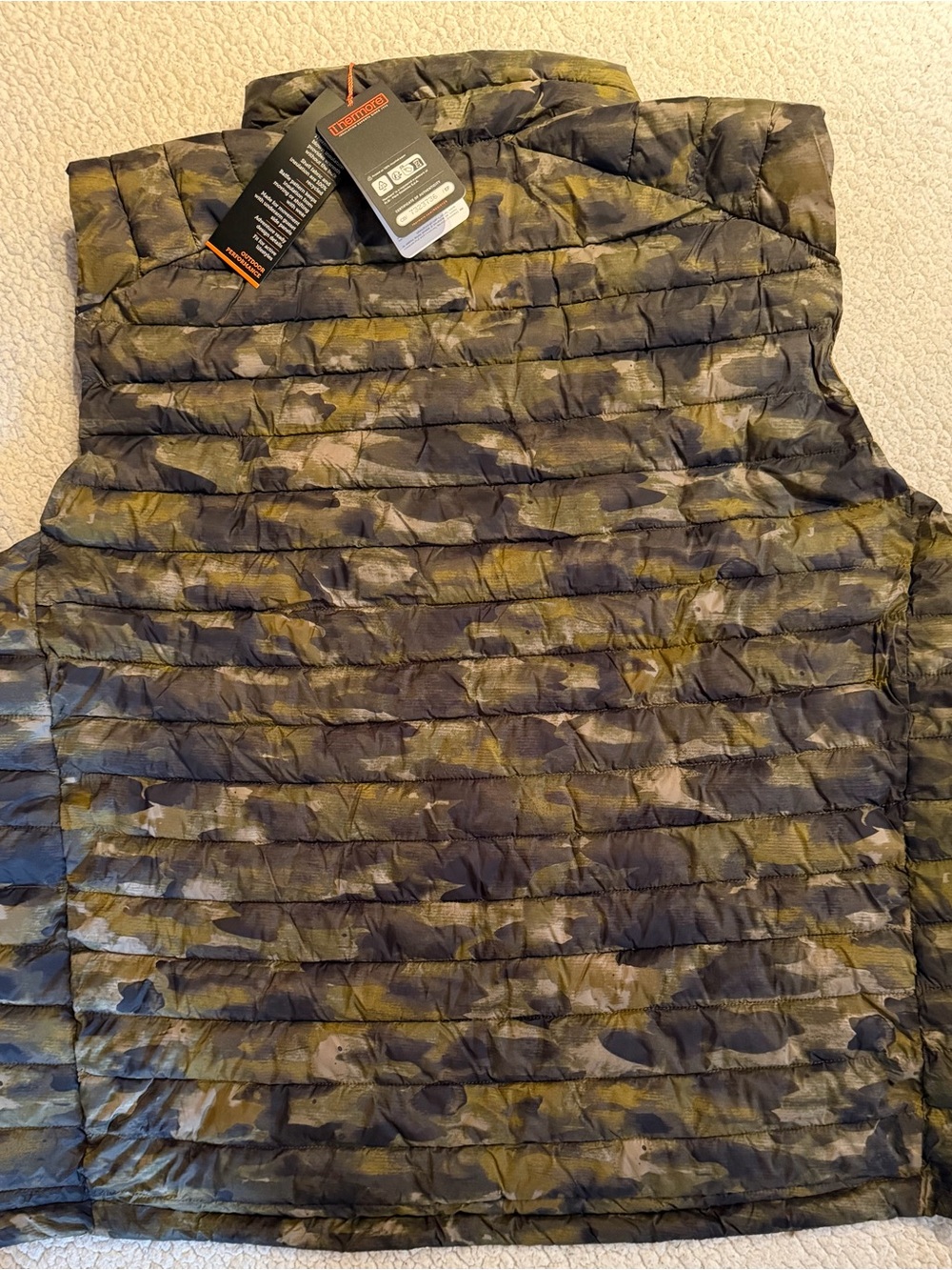 Orvis Men’s Camo Quilted Vest in Olive and Tan - Picture 7 of 7